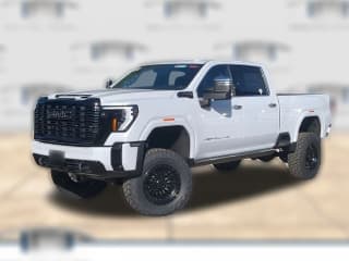 GMC Sierra 2500HD Denali Ultimate 4WD Crew Cab 159" GMC Sierra 2500HD Denali Ultimate 4WD Crew Cab 159"