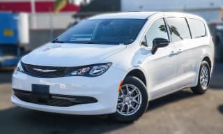 Chrysler Voyager LX FWD Chrysler Voyager LX FWD