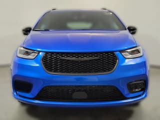 Chrysler Pacifica Limited FWD Chrysler Pacifica Limited FWD