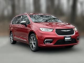 Chrysler Pacifica Pinnacle AWD Chrysler Pacifica Pinnacle AWD