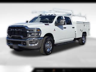 Ram 2500 Tradesman 4x2 Crew Cab 8' Box Ram 2500 Tradesman 4x2 Crew Cab 8' Box