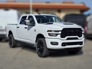 Ram 2500 Tradesman 4x4 Crew Cab 6'4" Box Ram 2500 Tradesman 4x4 Crew Cab 6'4" Box