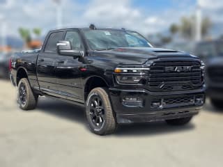 Ram 2500 Laramie 4x4 Crew Cab 6'4" Box Ram 2500 Laramie 4x4 Crew Cab 6'4" Box