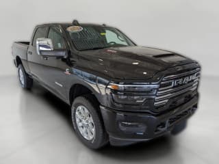 Ram 2500 Laramie 4x4 Crew Cab 6'4" Box Ram 2500 Laramie 4x4 Crew Cab 6'4" Box