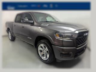 Ram 1500 Big Horn 4x2 Crew Cab 5'7" Box Ram 1500 Big Horn 4x2 Crew Cab 5'7" Box