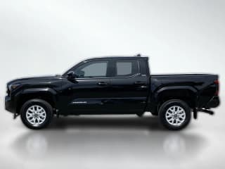 Toyota Tacoma 2WD SR5 Double Cab 5' Bed AT (Natl) Toyota Tacoma 2WD SR5 Double Cab 5' Bed AT (Natl)