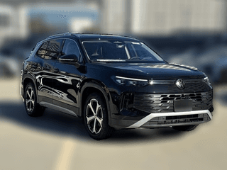 Volkswagen Tiguan SE 2.0T FWD Volkswagen Tiguan SE 2.0T FWD