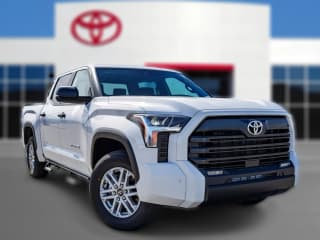 Toyota Tundra 2WD SR5 CrewMax 5.5' Bed (Natl) Toyota Tundra 2WD SR5 CrewMax 5.5' Bed (Natl)