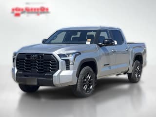 Toyota Tundra 4WD Limited CrewMax 5.5' Bed (Natl) Toyota Tundra 4WD Limited CrewMax 5.5' Bed (Natl)