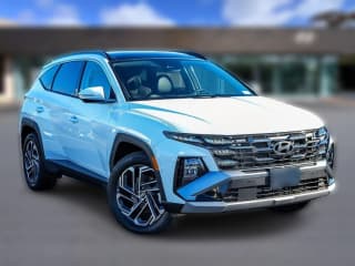 Hyundai Tucson Plug-In Hybrid Limited AWD Hyundai Tucson Plug-In Hybrid Limited AWD