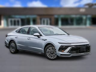 Hyundai Sonata Hybrid SEL FWD Hyundai Sonata Hybrid SEL FWD