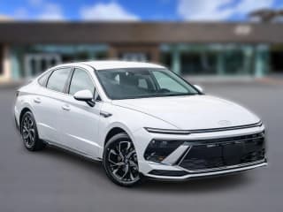 Hyundai Sonata SEL FWD Hyundai Sonata SEL FWD