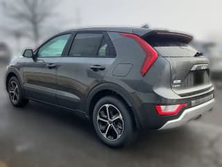 Kia Niro LX FWD Kia Niro LX FWD