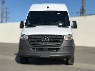 Mercedes-Benz Sprinter Crew Van Standard Roof 4-Cyl Diesel HO 2500 Standard Roof I4 Diesel HO 144" RWD Mercedes-Benz Sprinter Crew Van Standard Roof 4-Cyl Diesel HO 2500 Standard Roof I4 Diesel HO 144" RWD