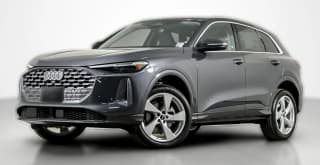 Audi Q5 Premium Plus 2.0 TFSI quattro Audi Q5 Premium Plus 2.0 TFSI quattro