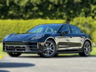 Porsche Panamera Base RWD Porsche Panamera Base RWD