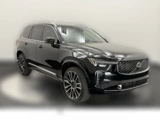 Volvo XC90 Plus B6 AWD 7-Seater Volvo XC90 Plus B6 AWD 7-Seater