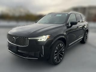 Volvo XC90 Plus B6 AWD 7-Seater Volvo XC90 Plus B6 AWD 7-Seater