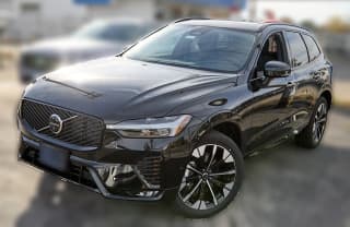 Volvo XC60 Plus B5 AWD Volvo XC60 Plus B5 AWD